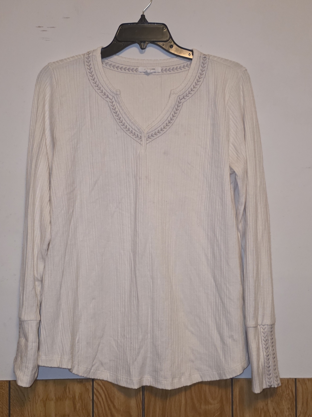 Maurices Cream Long-Sleeve Embroidered V-Neck Tee